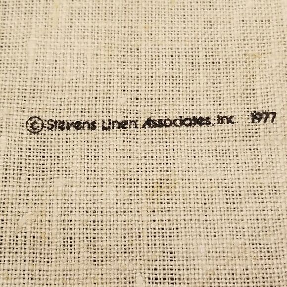 Vintage linen tea towel calendar birds bugs bunny & flowers 1979 nos - Picture 4 of 6